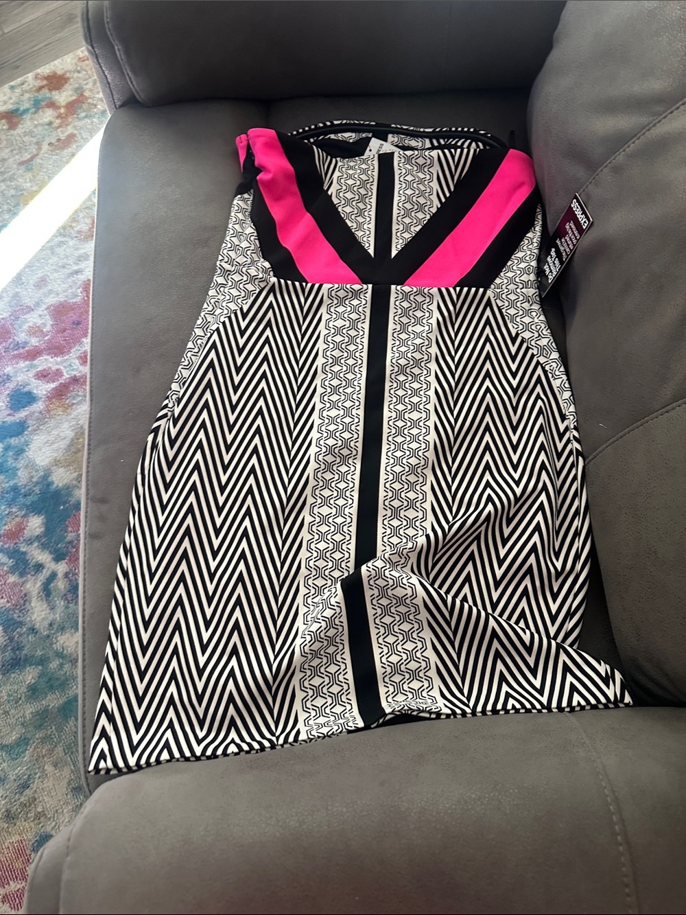 Express Black & White Geometric Dress with Pink Trim - Picture 2 of 4